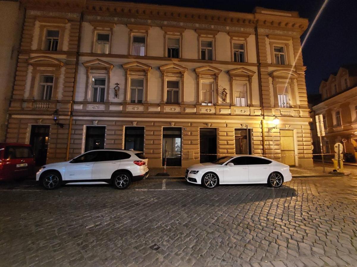 Exkluzivni Apartman V Prizemi V Hradci Kralove Hradec Králové المظهر الخارجي الصورة
