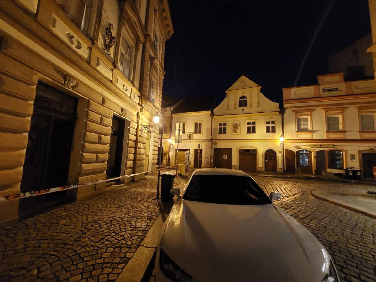 Exkluzivni Apartman V Prizemi V Hradci Kralove Hradec Králové المظهر الخارجي الصورة