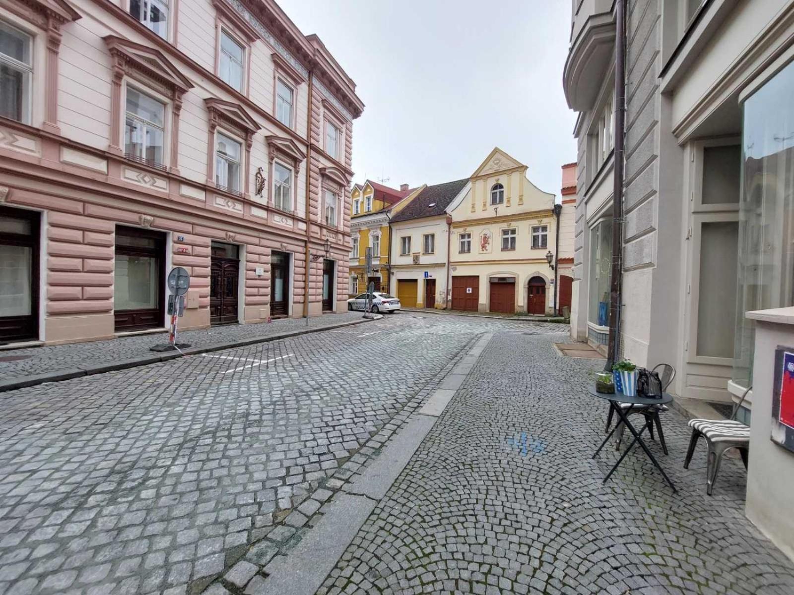 Exkluzivni Apartman V Prizemi V Hradci Kralove Hradec Králové المظهر الخارجي الصورة